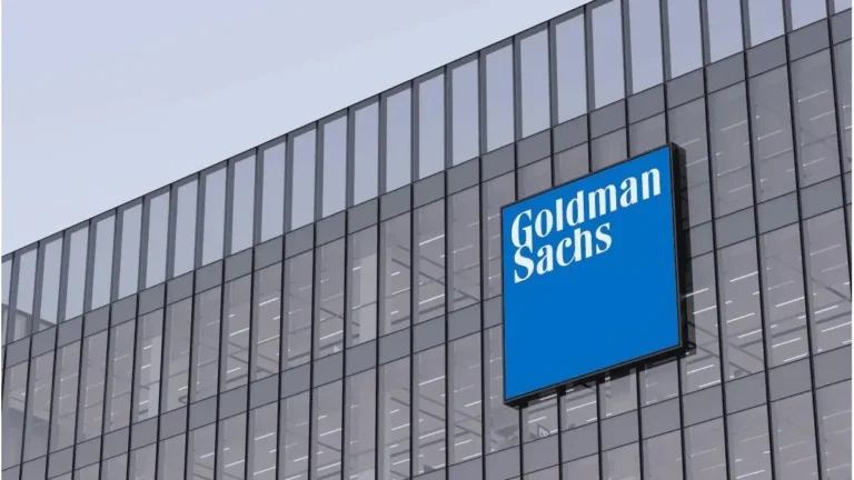 Goldman Sachs acaba de contratar a su primer empleado de IA — ¿estás preparado?